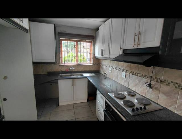 3 BEDROOM TOWNHOUSE FOR SALE IN LIEFDE EN VREDE
